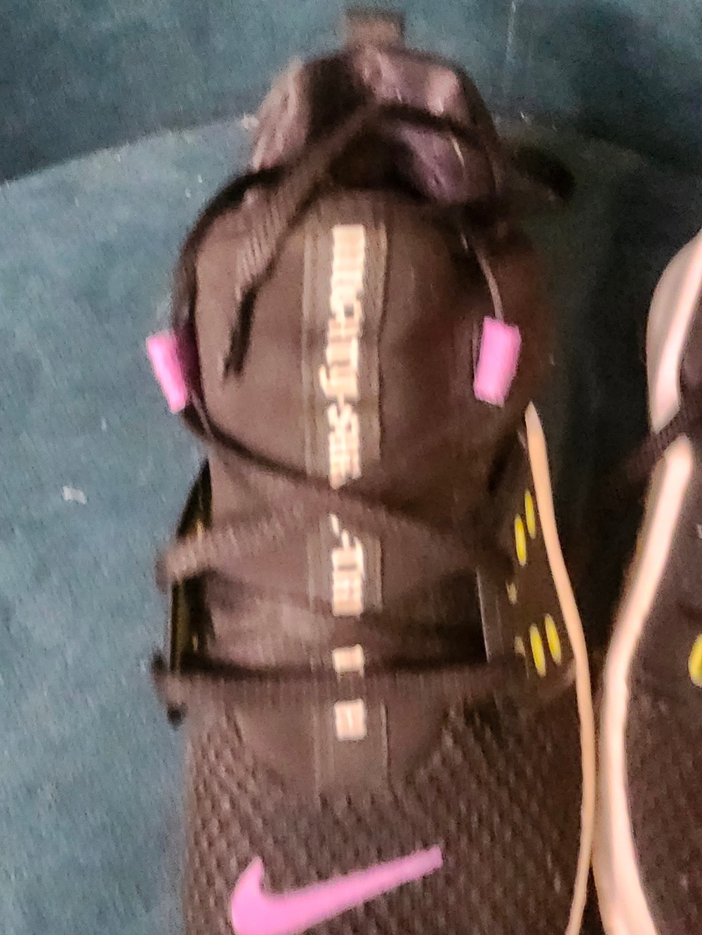Nike Black Running Shoes with Pink Swoosh - Picture 9 of 10